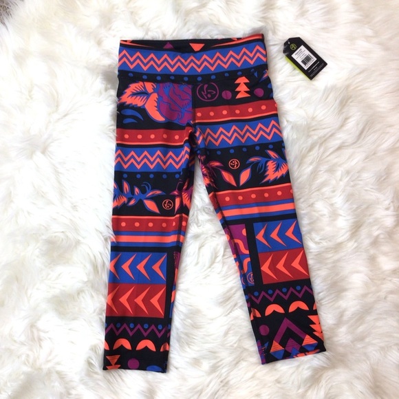 Zumba Wear 2Pc Glam Tank & Capri Leggings Set - Picture 9 of 13